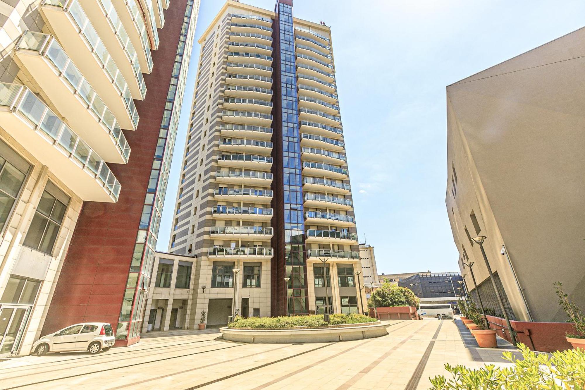 Real Italian Estate - Lighthouse Marina View * Genoa
